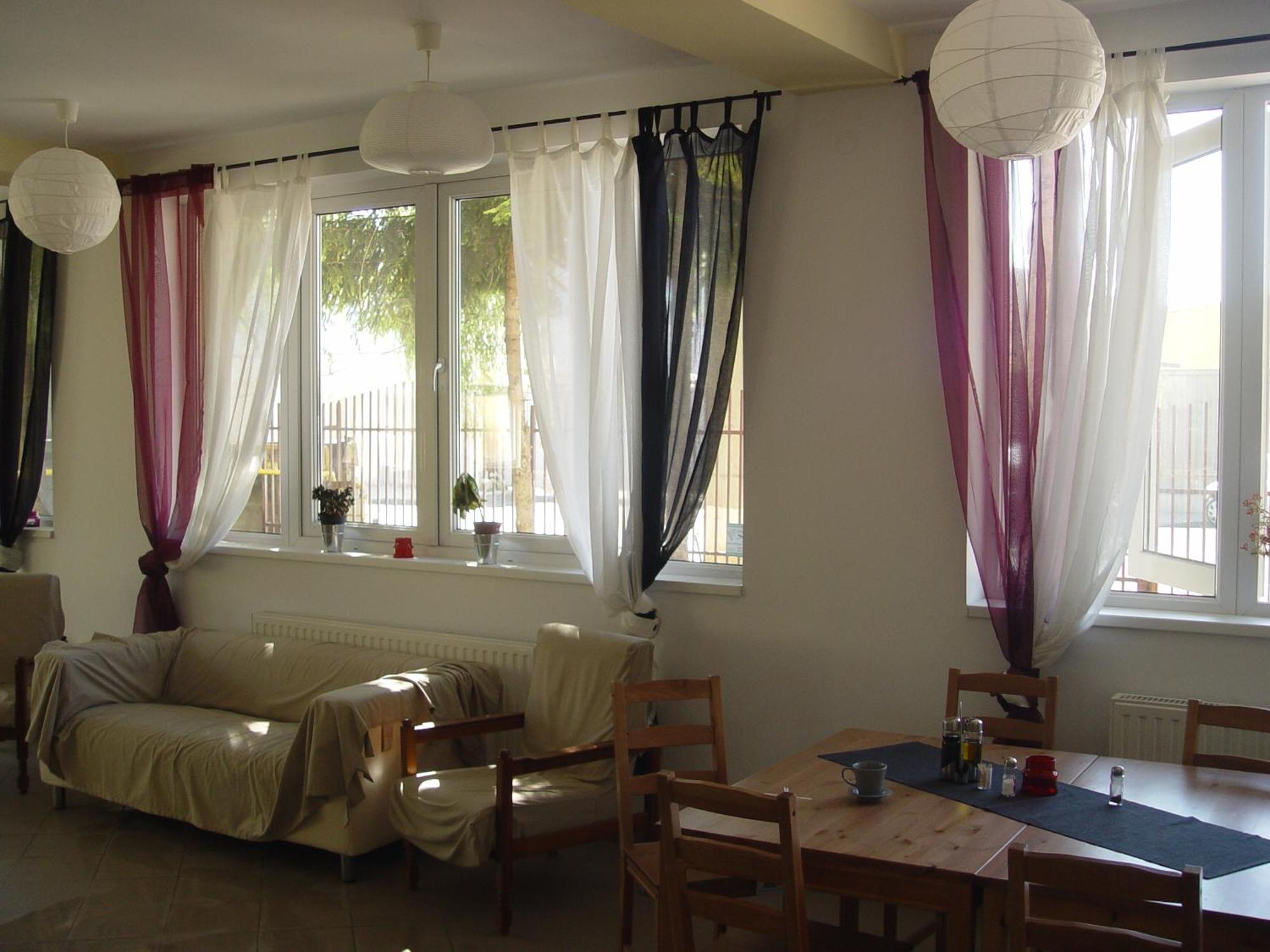 Hotel Astra Брашов Экстерьер фото